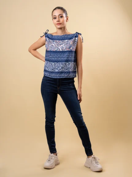  Ladies Sleeveless Top